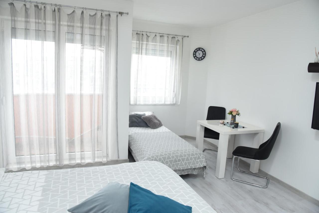 Apartmani Sofronic Loznica 2 Εξωτερικό φωτογραφία