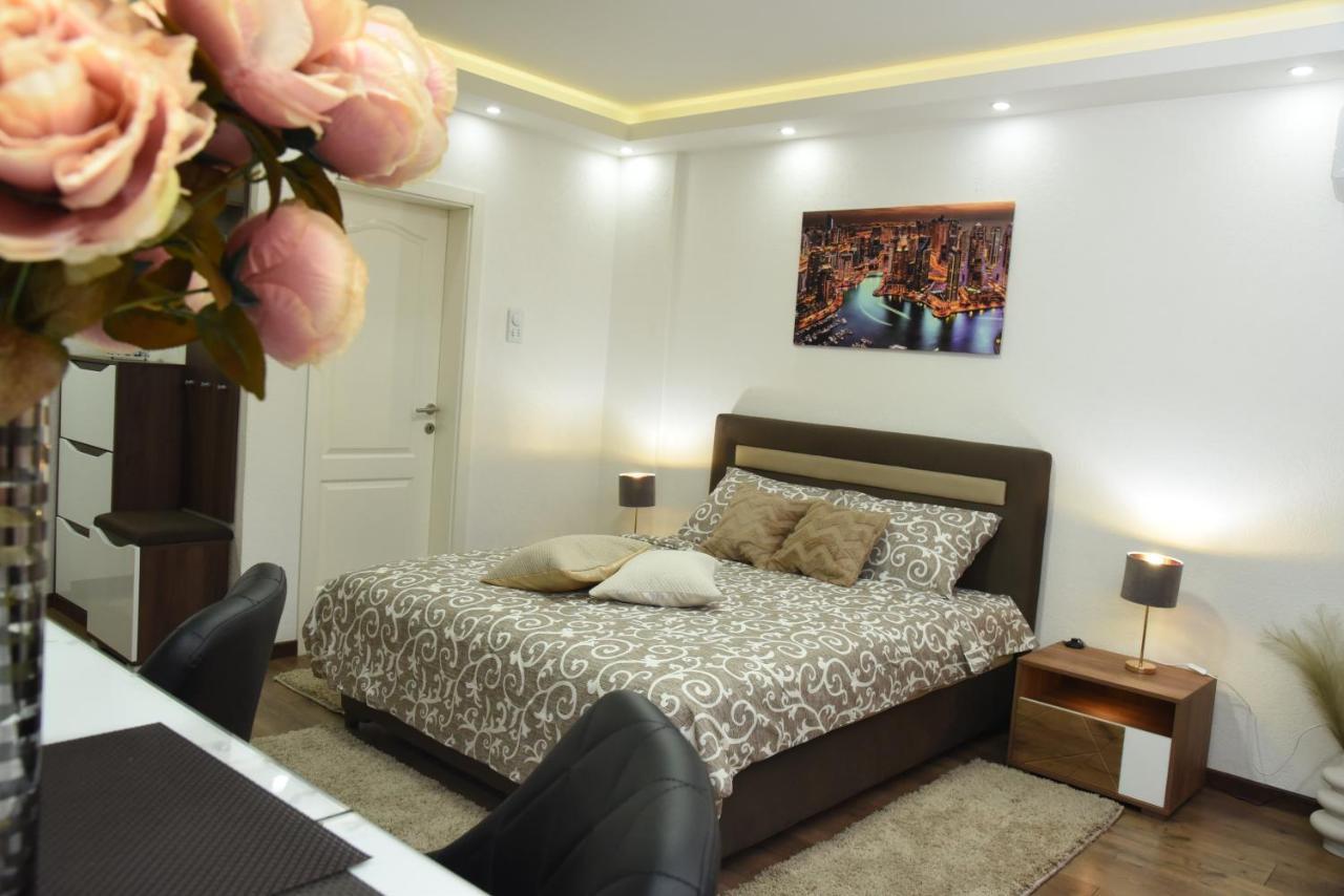 Apartmani Sofronic Loznica 2 Εξωτερικό φωτογραφία