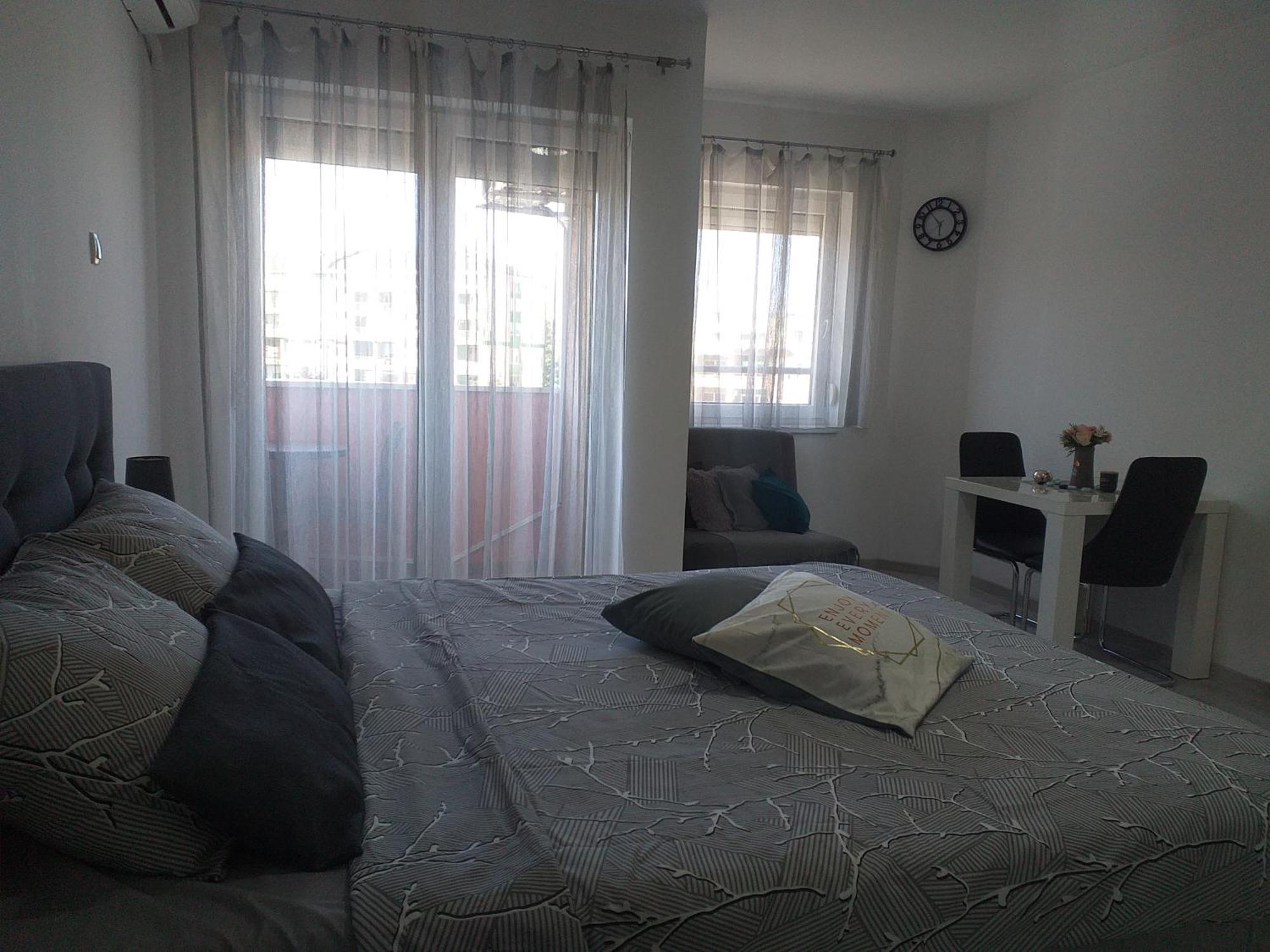 Apartmani Sofronic Loznica 2 Εξωτερικό φωτογραφία